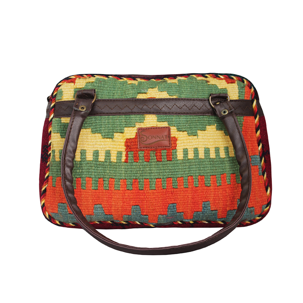 KilimBagsShoes's tweet photo. Brand Name: Lida
Kilim Handbag!
Water Resistant!
https://t.co/0SQBGBGQ25
#plainjane
#musthave
#musthaves
#handbags
#shoplocal
#ethicalfashion
#shoulderbag
#smallpurse
#baglover
#bagoftheday
#bags
#bagshop
#bagsoftpf
#botd
#branded
#fashionbag
#fashionbags
#travel
#wanderlust https://t.co/csPr7AoVvI