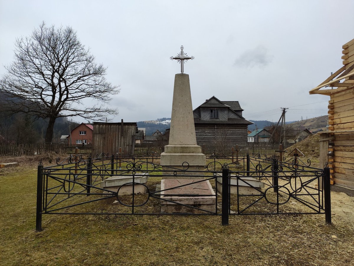zibi20201's tweet photo. Rafajłowa dzisiaj. Tam się zaczęło ponad 100 lat temu...
 #magiczneKarpaty #Gorgany https://t.co/0rvcmkJiQP