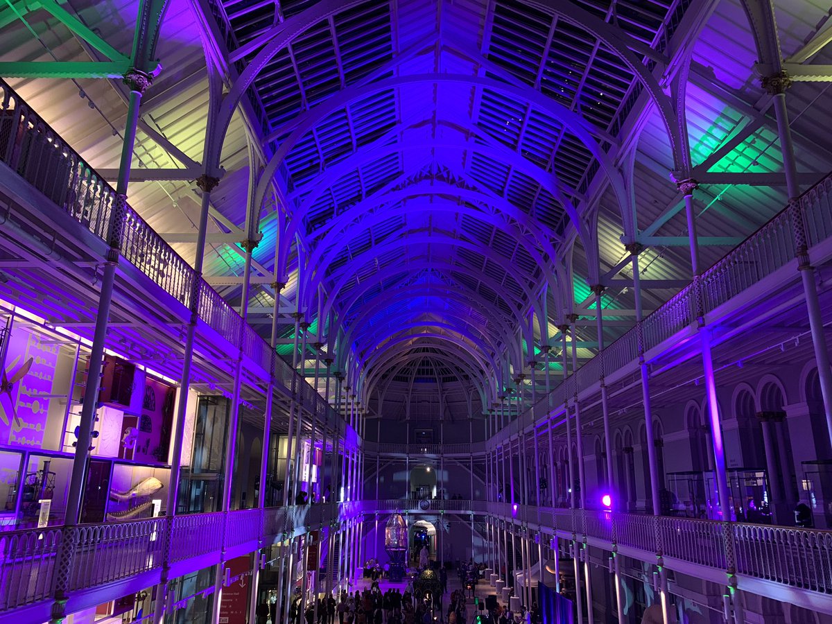 LouBell's tweet photo. Also, doesnβt @NtlMuseumsScot just look stunning at night! ππ #NMSLates https://t.co/UUfrdtecS5