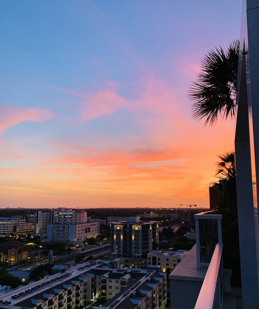 CJohnsonCD's tweet image. When training is cancelled I’ll head here. #SunsetFunset #FLhasMyHeart