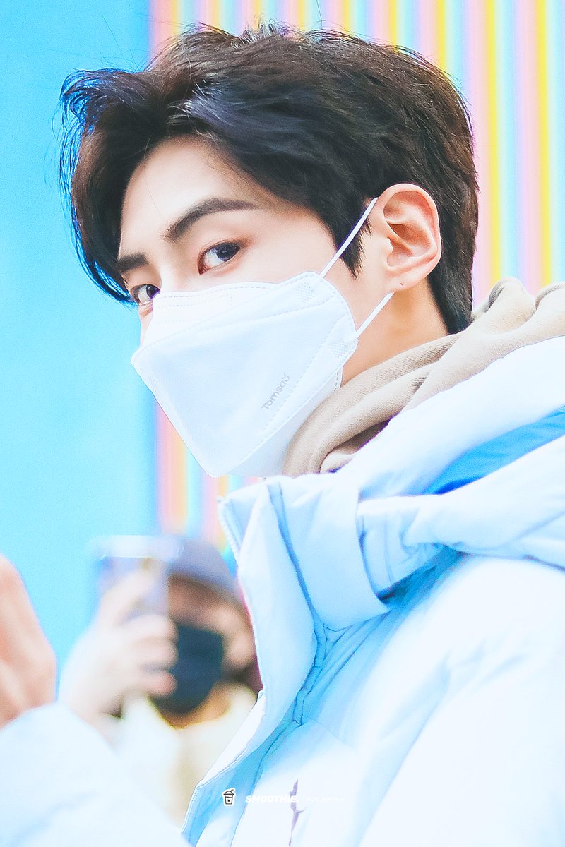 Smoothie_68's tweet photo. 200313 인싸투어라이브 퇴근 

잘생김

#이진혁 #LEEJINHYUK #SOL #I_Like_That #진혁 #세계를_스무디처럼_만드는_지녁이 https://t.co/46Mp2A45XM