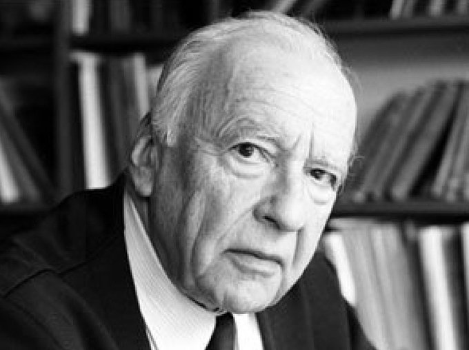 Antonio79B's tweet photo. "La cultura implica un senso di misura e di distacco da se stessi, e di conseguenza un innalzamento al di sopra di sé verso l'universalità".

Oggi nel 2002 moriva il filosofo #HansGeorgGadamer, esponente dell'ermeneutica.

#14marzo. https://t.co/9MbuxdPLUh