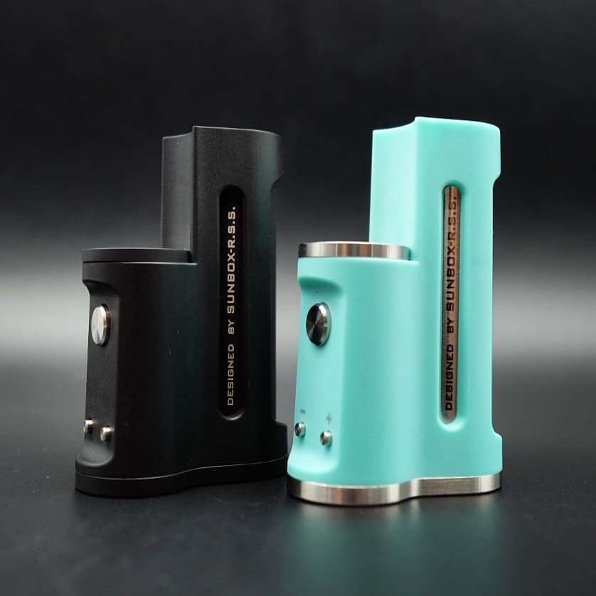 himeji_vape's tweet photo. かみんぐすぅ〜ん💞
Ambition MODS EASY Side Box
DESIGN BY SUNBOX R.S.S
少量入荷です!
気になる方はお問い合わせ下さい☺️
※3/22販売開始
#ambitionmods #easysideboxmod #sunbox #sunboxmods #姫路vape #姫路電子タバコ #兵庫VAPE #兵庫電子タバコ https://t.co/jscahWuuS3