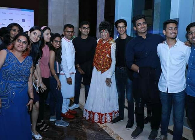 AneelMurarka's tweet photo. #SindoorKhela Grandeur #FashionShow received hysterical response at the #BTFW2020 presented by Ample Missiion and powered by Mirachem Industriies. The #NoConditionsApply is an initiative by #TOI. actress #UrvashiRautela, #RashmiDesai  &amp; others set the ramp on blaze !!! https://t.co/EXfLcLUZXn