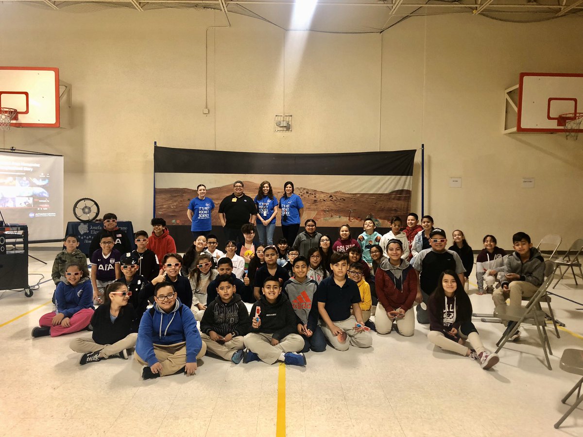 ElenaElizabeth8's tweet image. NASA Engineer, Ernesto Moreira visits Sambrano students and teachers from California during career day and gives a presentation about math, science, life and dreams. ❤️#scienceandmath #anythingispossible #mars2020 #dreambig
@Debbie_stemgirl @SEISDinspires