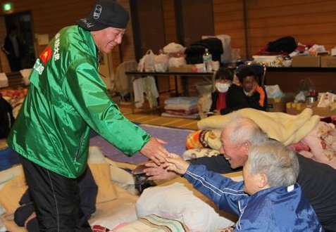 マスコミ 売名行為でボランティアしてますよねｗｗｗ 杉良太郎 お前らも数十億使って売名すれば Togetter