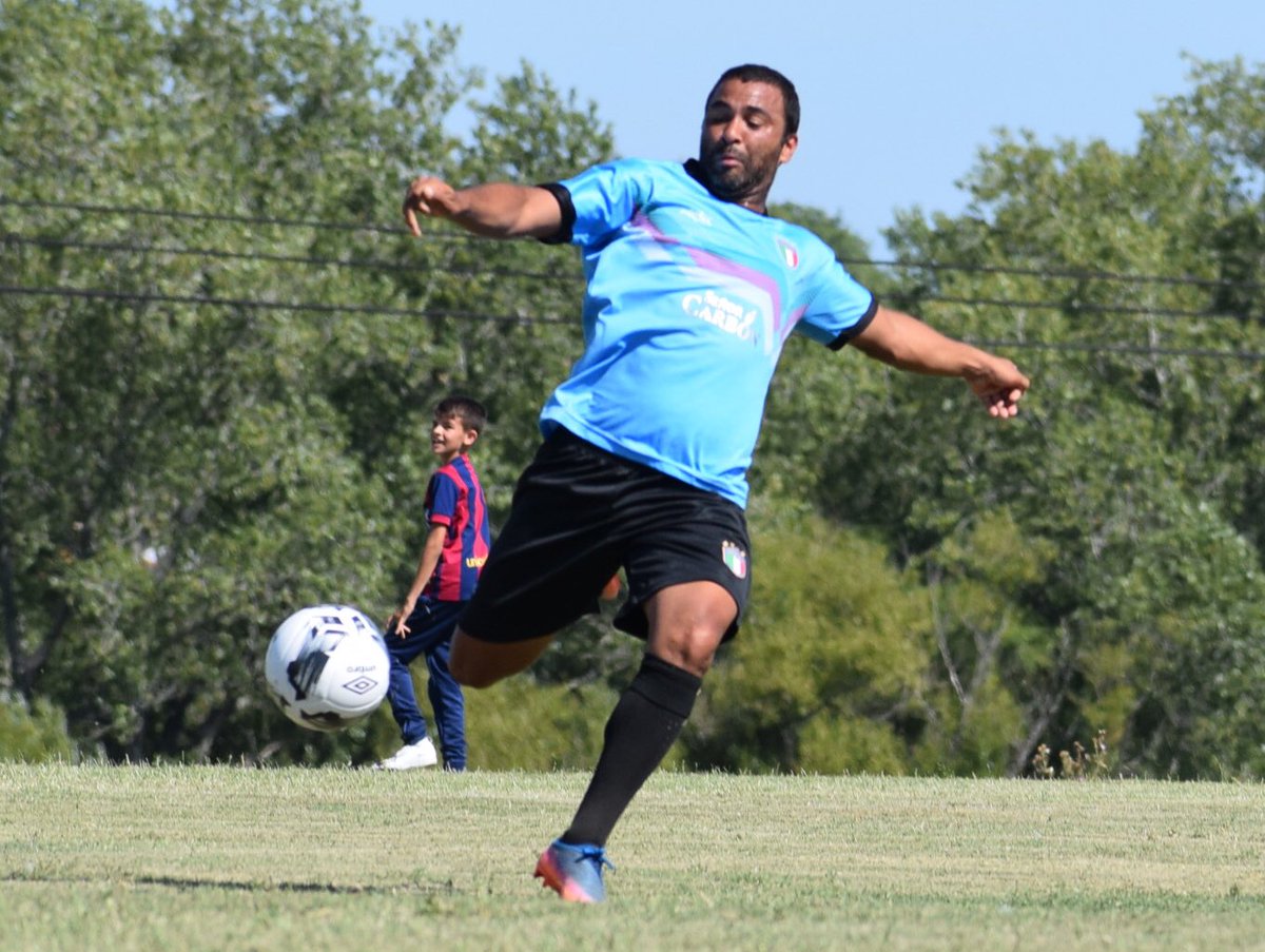 William Peralta de <a href="/FcGaribaldi/">ᴄ. s ʏ ᴅ ɢᴀʀɪʙᴀʟᴅɪ 🟢⚪🔴</a> la rompió toda la primera jornada y fue elegido #LeyendaDeLaFecha 🏅👏🏼👏🏼👏🏼