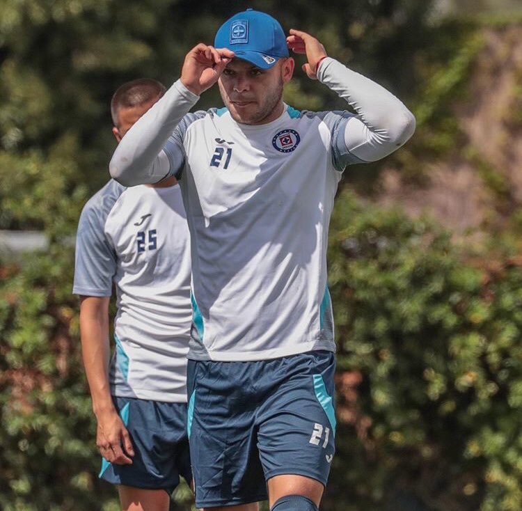 Preparando el encuentro del domingo 🆚 <a href="/ClubAmerica/">Club América</a> 👊🏼 @CruzAzulCD