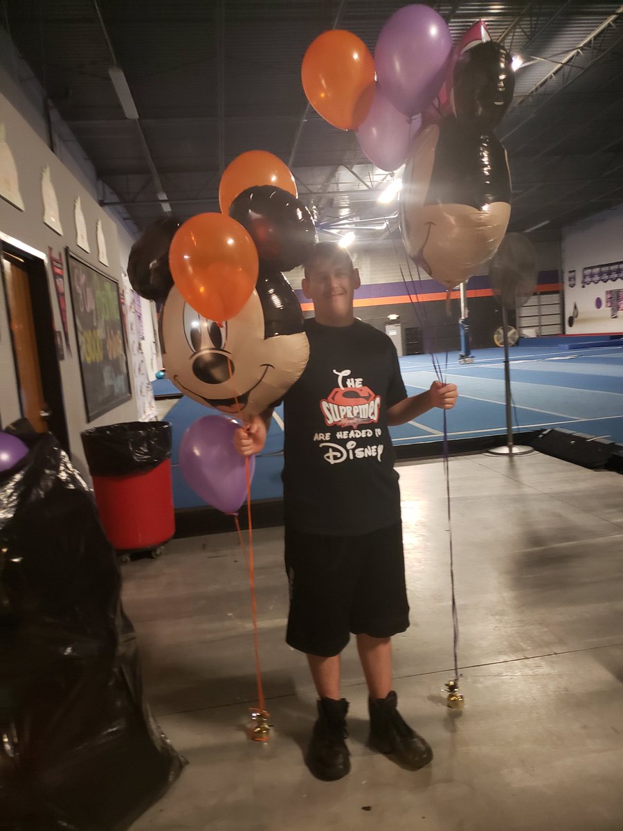 Amize208's tweet photo. Y'all,  they did it!!! Supremes are going to WORLDS!! Only 5 CheerAbilities teams are chosen and we are going!! So proud of this team and the coaches, and so thankful for this gym! 💜🧡🤘🧡💜  #WorldsBound #RockstarCheerATL https://t.co/aqtM8jQfRu