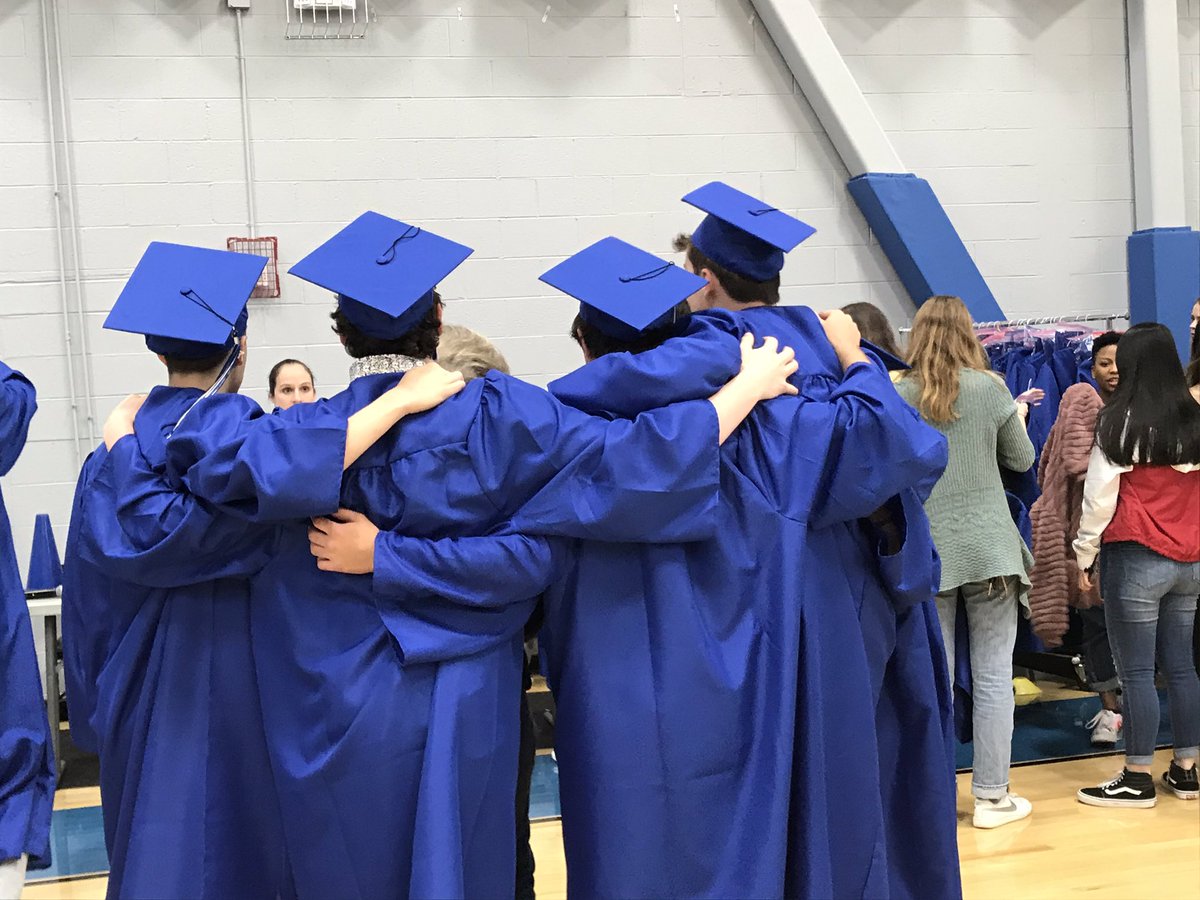 CSDMsConnie's tweet image. Thinking about #CSDClassof2020 tonight... “Let everything happen to you: beauty and terror. / Just keep going. No feeling is final.” —Rilke #thistooshallpass #hanginthere