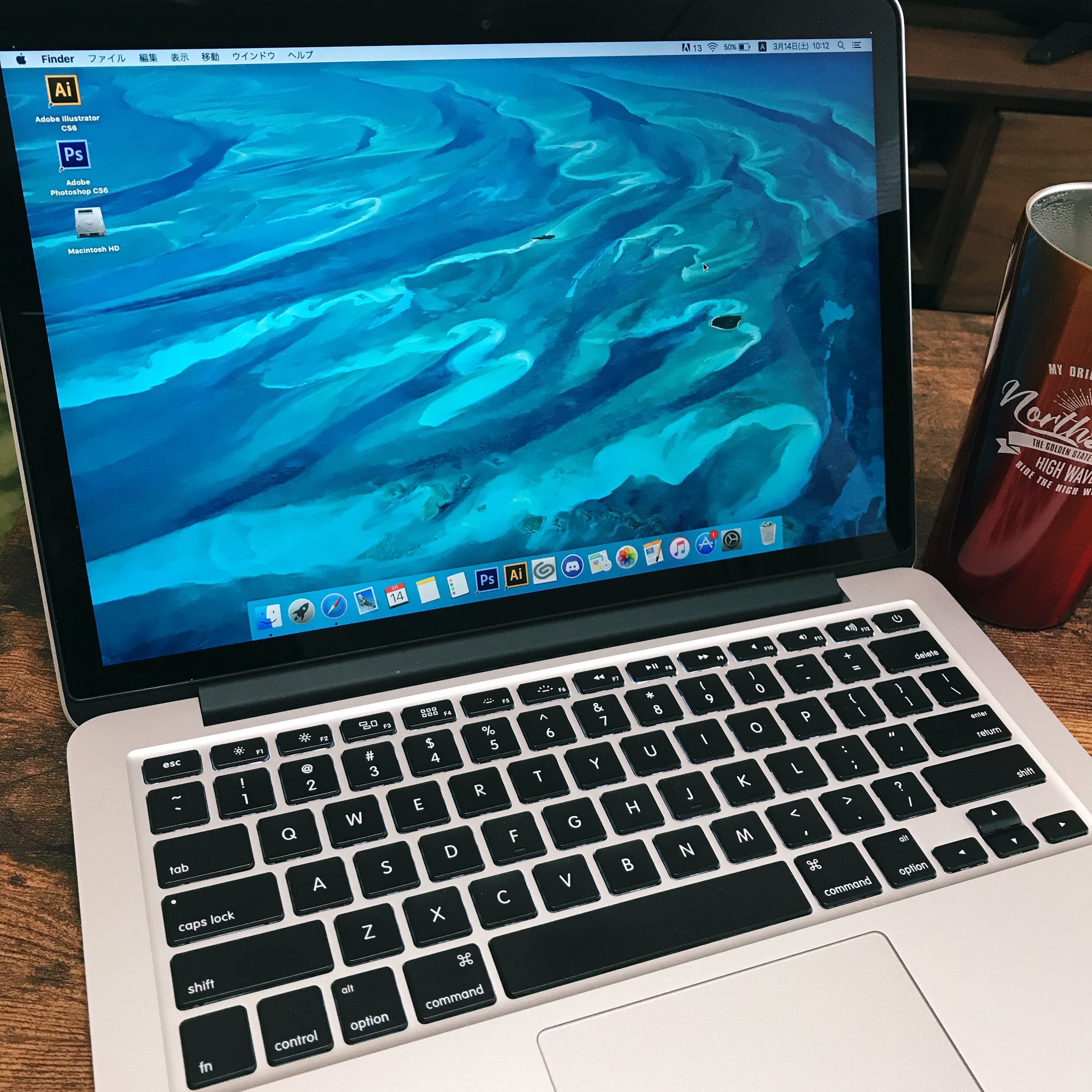 Uzivatel ここなつ Na Twitteru んーやっぱmacbookかっこいいなと思うなどした 一度触れたらデザイン 的にwinのノートパソコンに戻れない T Co Bvd3qvqn Twitter