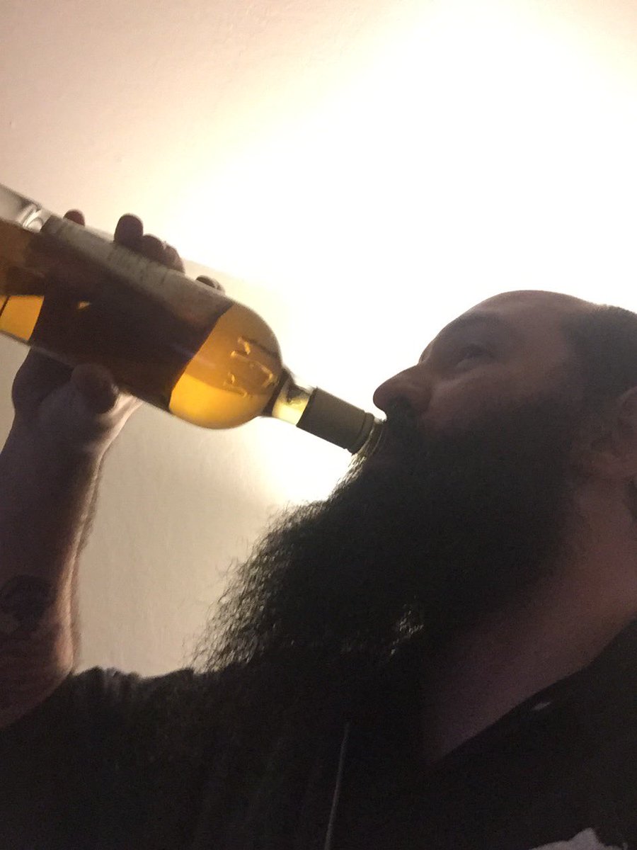 BeerdedGuy's tweet photo. @thatmummarocks https://t.co/4xe6KhRABm