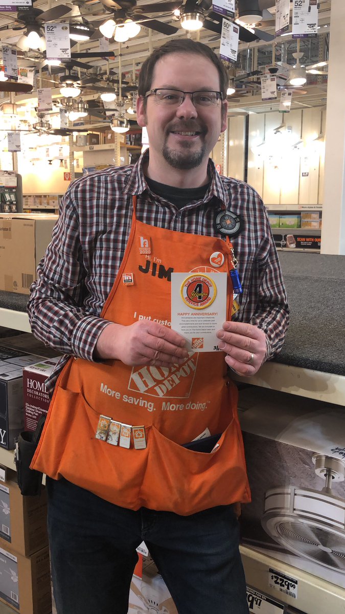 Congrats to @JtKropp on his 4 year anniversary! <a href="/HomeDepotKzoo/">Home Depot Portage</a> @ELoichinger @kathyraglin840 <a href="/bobsaniga/">Bob Saniga</a>