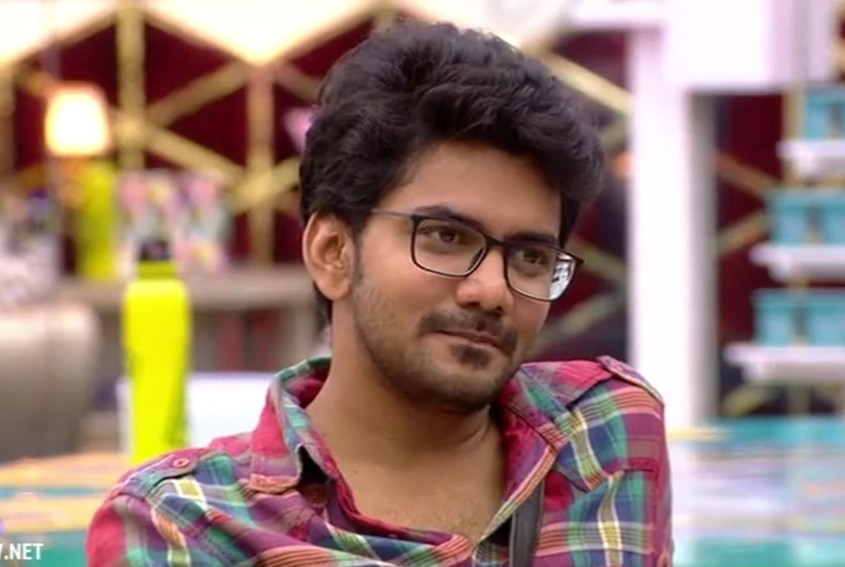 KVeriyanzzz's tweet photo. என்னை போல் வெறித்தனமான கவின்‌ பேண்ஸ் எத்தனை பேரு இருக்கிங்க 😁 
கமேண்ட் பன்னுங்க டாக் போட்டு பாப்போம் எவ்லோ பேரு இருக்கிங்கனு #kavinfans
#Lift https://t.co/zGzk0cEORZ
