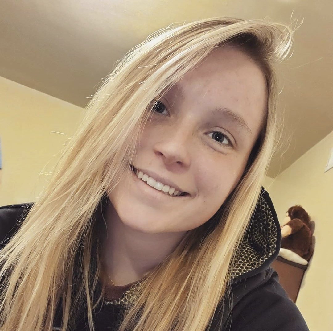 // more no-glasses, this time without a filter too. Consider this my apology for being gone for a month. Again.