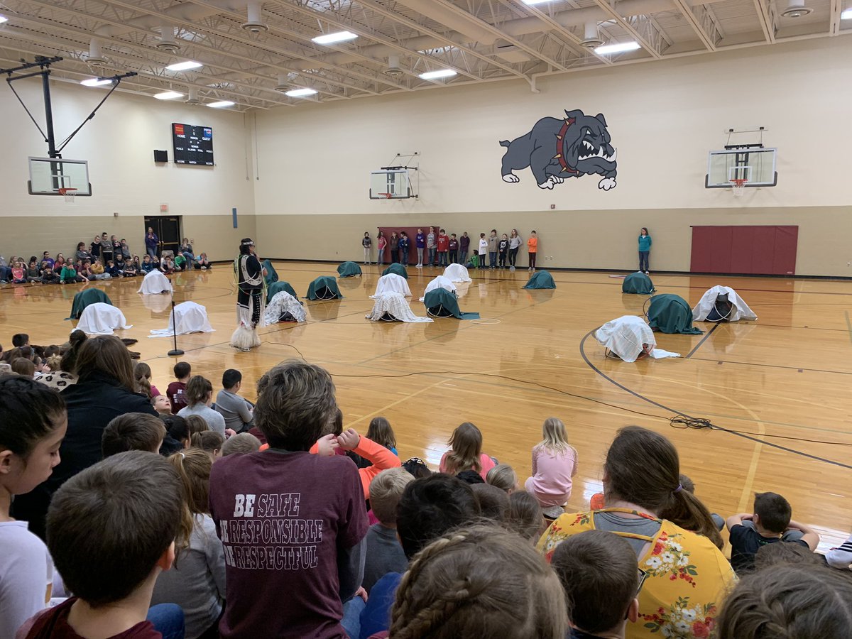blcordingley's tweet photo. Dallas Chief Eagle was this year’s Artist in Residence.  Such an amazing opportunity for our students at Koch!  #milbankschools https://t.co/TYvFosxNOF