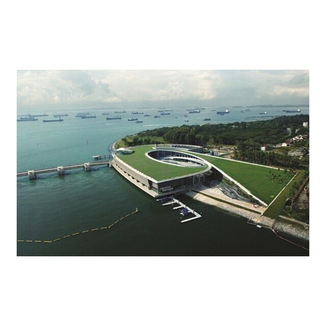 FindingInfinity's tweet image. Water Unlimited - Singapore’s Recycled Sewer Water - NEWater is the brand name given to reclaimed water treated and used for drinking in Singapore
• Currently makes up 40% of the drinking water supply
• Expected to rise to 55% by 2060
• Studies by an… ift.tt/2IJEnkj
