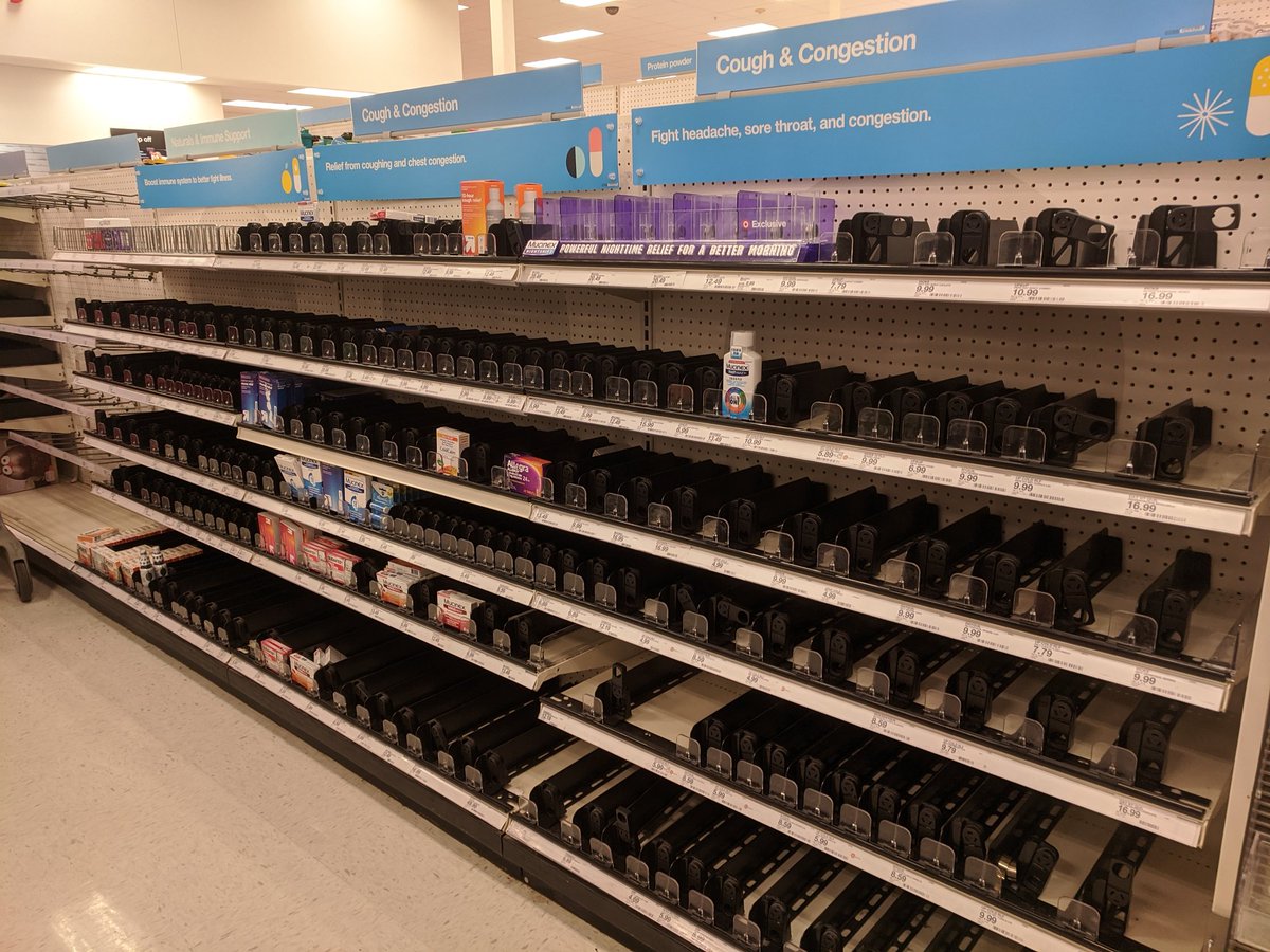 f0rf0r's tweet photo. Anyway here's target bc we live in normalville https://t.co/m7FNjDI5B8