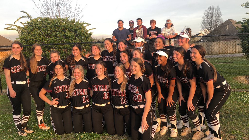 Wildcats Win!!!
14-1 over St. James

Game times for tomorrow..
False River @ 12
E.D. White @ 4