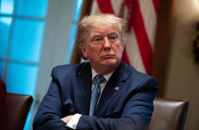 ABC7HughJass's tweet photo. BREAKING: Donald Trump Tests Positive For Covid-19 
More on the story: https://t.co/RC4IMUFGaR https://t.co/GVrGWLFHGv