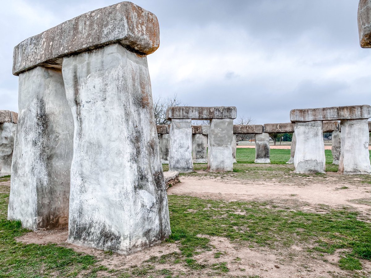 msgmakeshistory's tweet image. Where in the world is Miss Gonzalez? 🤔🔍🗿 Still in Texas! This was a fun, quiet, and peaceful outing. Last adventure before going back to my introverted ways! #JordanMSLegends #FlyingVees