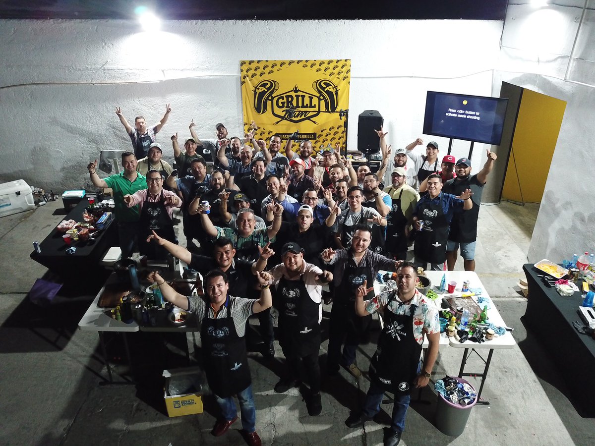 GrillTeamMty's tweet photo. Primer curso del año! Bienvenidos nuevos miembros del grill team! Todo un éxito!
#grillteam #bbq #monterrey #cursos #weber https://t.co/QPshyPUUnt