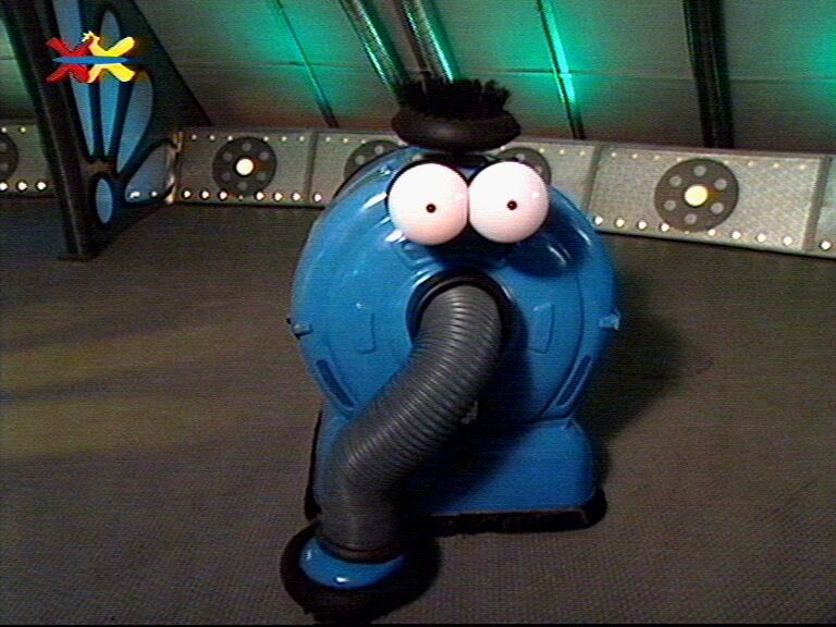 LengerCaroline's tweet photo. Coronavirus doesn’t stand a chance against the world’s strongest soldier https://t.co/6BIGldB3mh