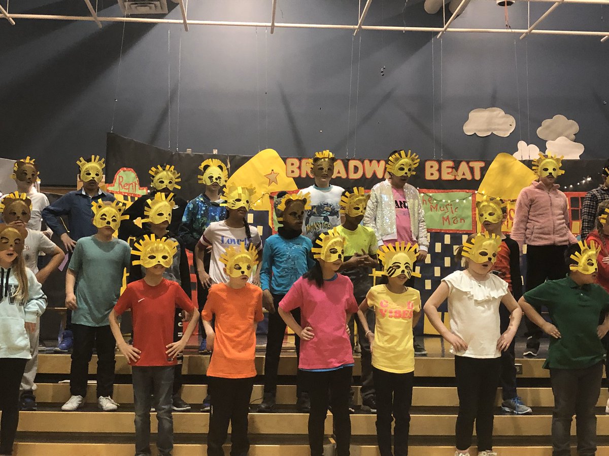 Ms. Martin's Grade 4 Class tweet media