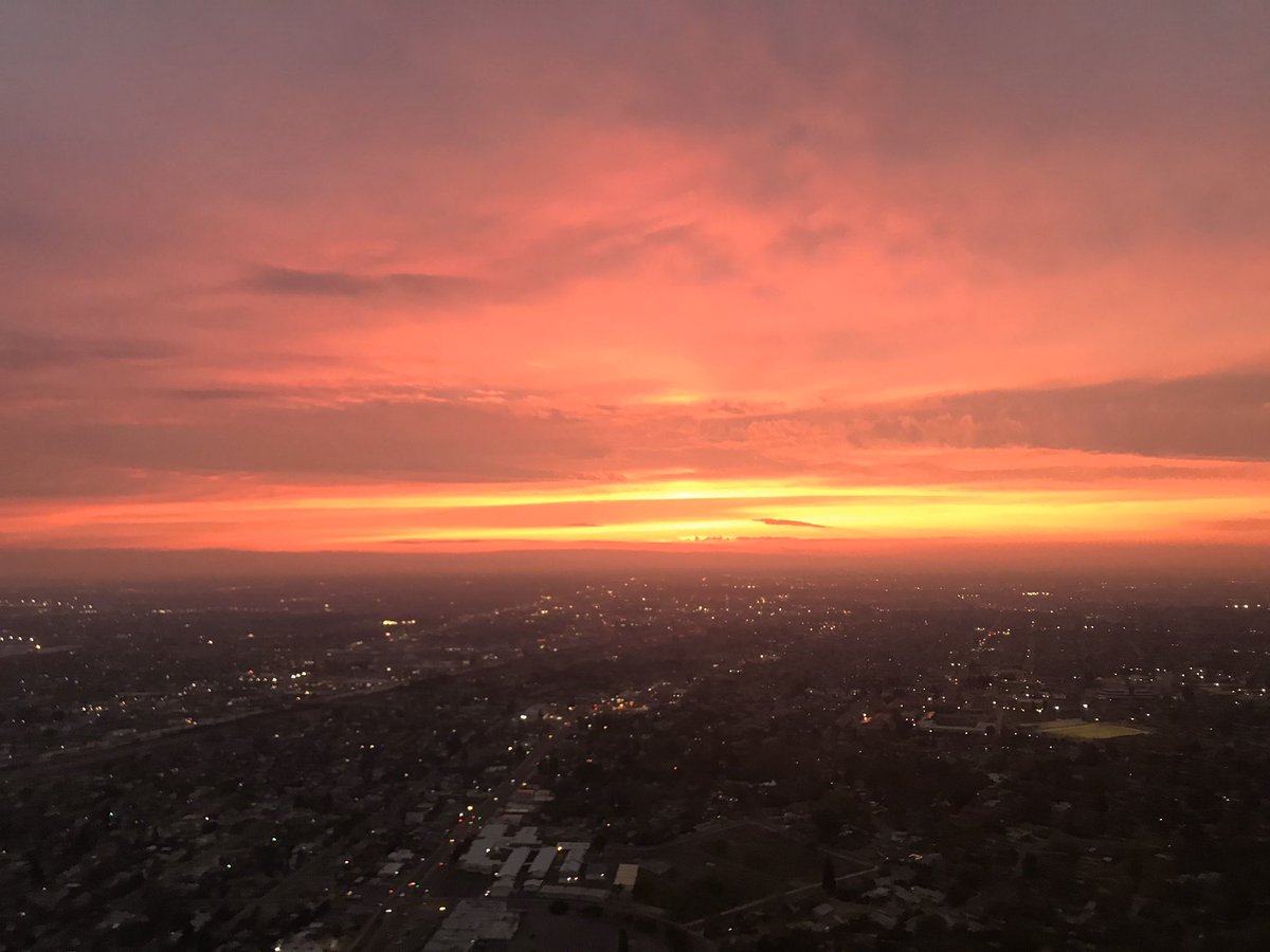 A view from above #airsupportunit 🌅 
Deputy Austin shared this beautiful sunset from Air1. While many people’s workdays come to an end, for many at KCSO, they are just beginning. 
#whileyouweresleeping #kcso #onduty #nofilterneeded
