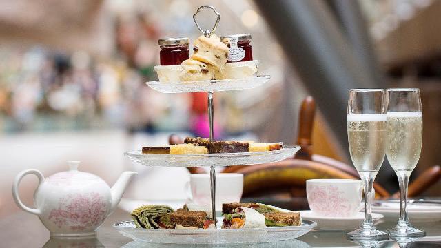 All aboard the Cutty Sark for a delicious afternoon tea with a glass of Prosecco! For info or booking assistance do get in touch with us on +971569922814, info@rosannaglobal.com or DM on Instagram #FoodPorn #Yummy #QualityFlavour #Restaurant #InstaFood #LoveFood #RGRecommends