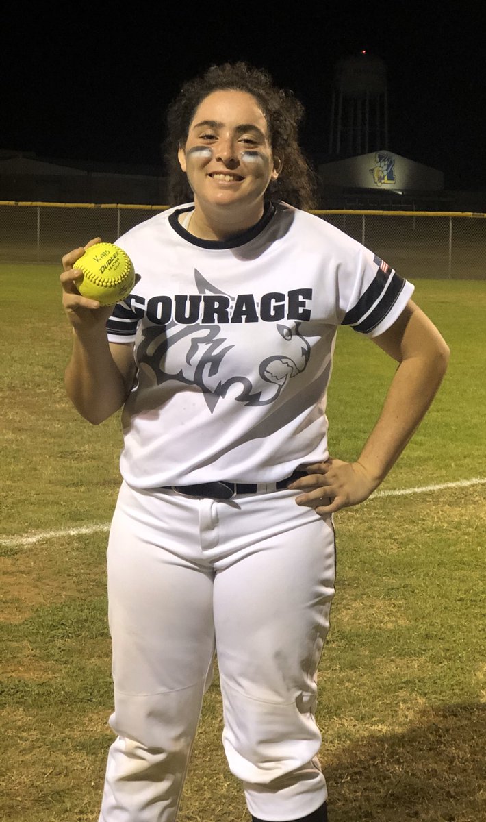 LadyCats_RHHS's tweet photo. S/O to @TorrisHope and @naaayyeliii for their 💣’s today!!   Abbie hit and 3 run  💣 and Nayeli a solo shot. https://t.co/UZE9u65ljA