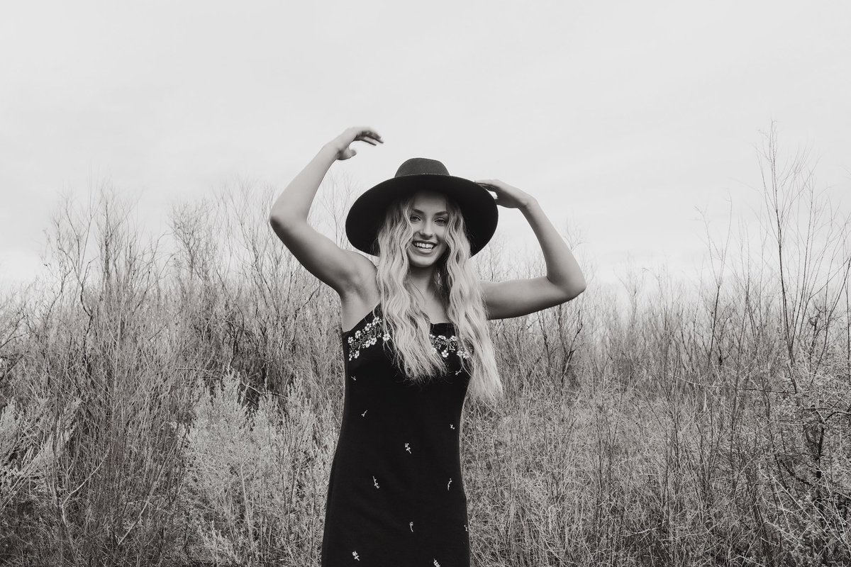 raymylee_'s tweet photo. just gonna leave these here. https://t.co/Ax0BZhHUIC