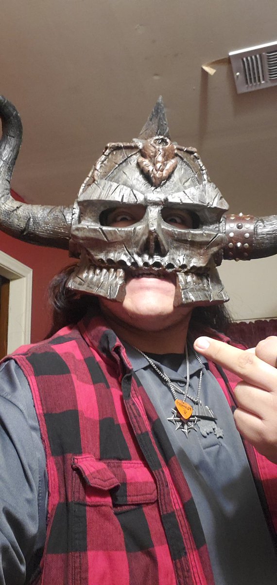 garcia_addrian's tweet photo. @REALpunknews @gwar #gwar #bohab #scumdog
Dont worry GWAR, not that you are but i am covered with at least one piece of badassery. https://t.co/BqSjdyiHDE
