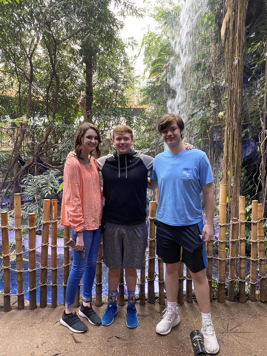 ByMJanderson's tweet photo. Although the AAC Tournament was cancelled, I am forever blessed to have been in covering such an amazing change of events in Fort Worth. I may be young, but it’s never too late to chase your dreams and work hard to achieve success. Until next year. 🌻 https://t.co/tHOaXh3IpM