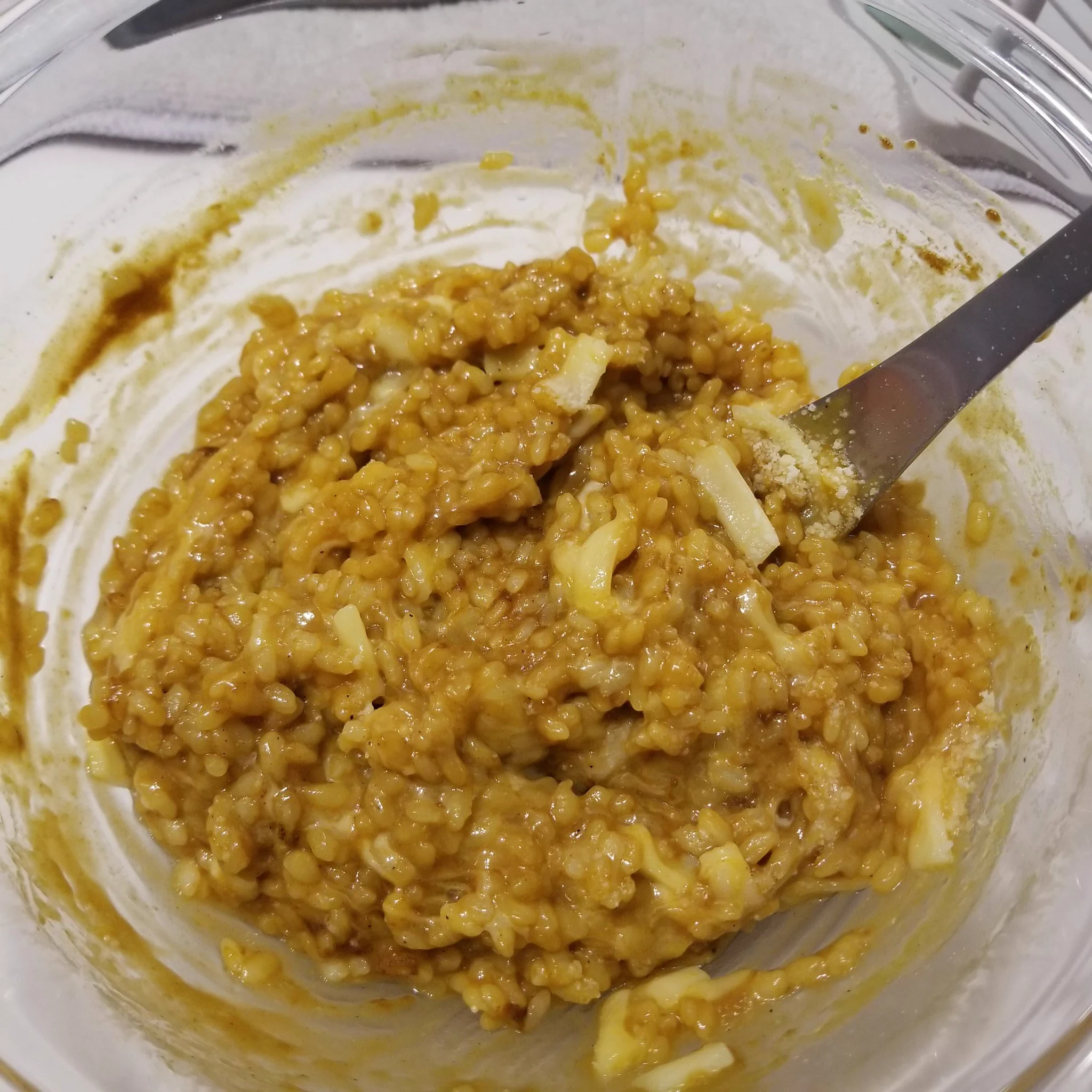 パセリないし、まぜたまんまだから見た目アレだけど、味は最高においしいから！！
（娘のご飯どうしようかなァ）  