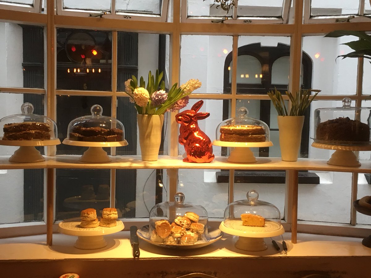 We are open today. Come in for coffee, cake, lunch, good music and a smile 😊☕️🍰💛