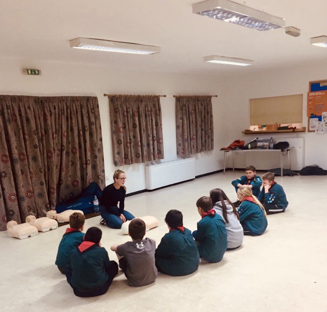 KerryMar19's tweet photo. Getting down with the kids! #firstaidbadge #Scouts https://t.co/MbnTHQ1amt