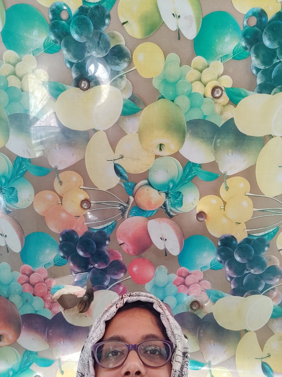 GreaterBombay's tweet photo. Supermarket shelves getting wiped out? There are still fruits on a #TaxiTop. Stay safe, soap up and stay out of trouble, everyone. ๐๐๐โฅ๏ธ #MumbaiTaxi #Ceiling #Art https://t.co/pgPdOoJIVP