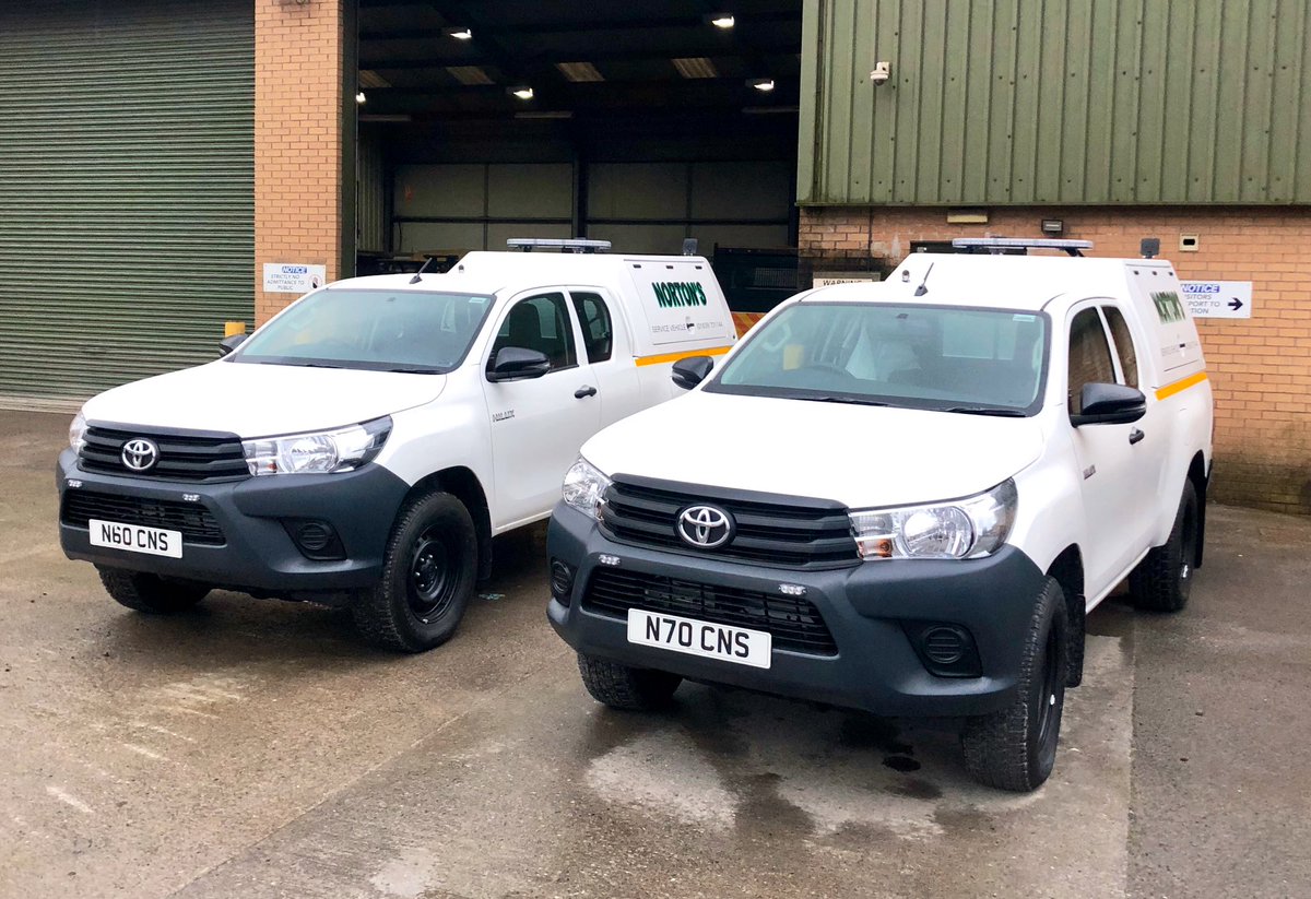 nortonsplant's tweet photo. The first of our new service vehicles have been kitted out and ready for the road... We think they look great!👷🏻♂️👌🏻 #Nortons #PlantHire #Contracting #Haulage #Toyota #HiLux #ServiceVehicles #Repair #Maintain #HeavyPlantFitter #HighwayMaintenance https://t.co/DUQVgdWEMN