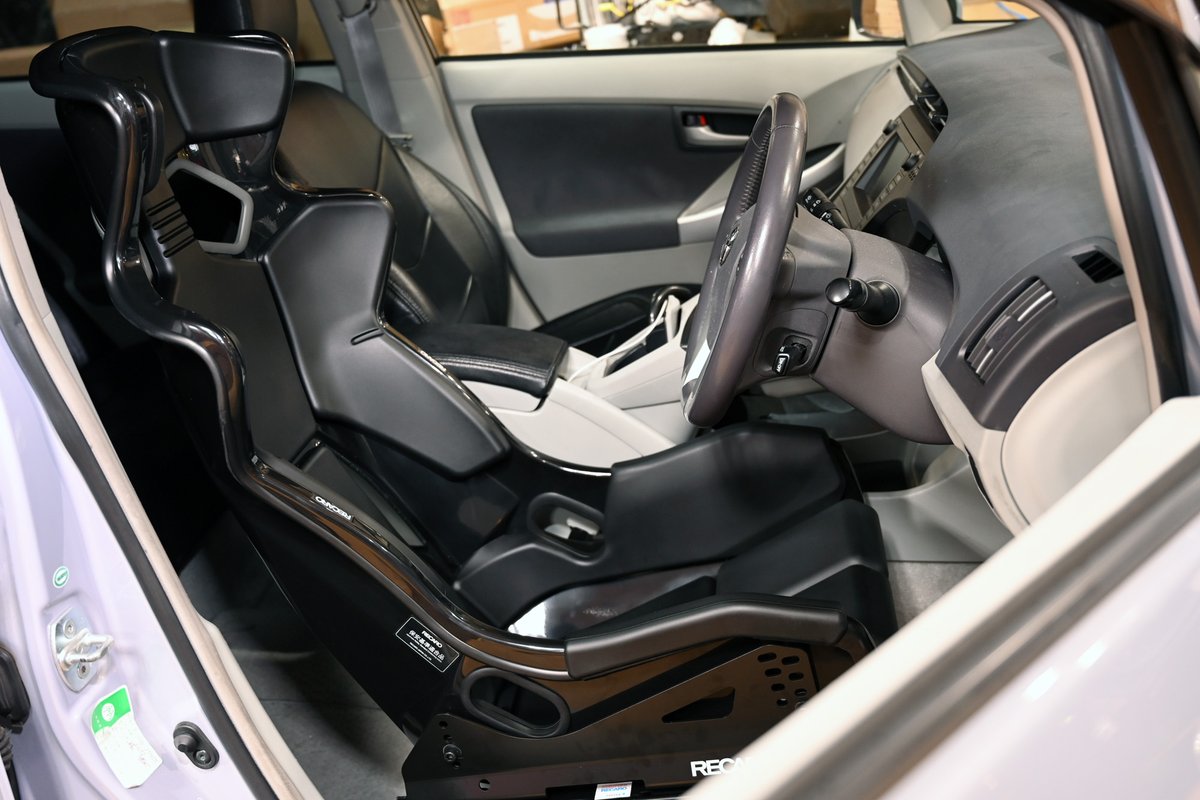 Asm レカロで運転中の腰痛予防 Daily View Of Asm Recaro Specialized Shop 神奈川県からご来店です 通勤車両プリウスに レカロシート中最高峰のホールド性と剛性を持ち合わせたフルバケットシート Pro Racer Rmsを装着しました 次に購入するs00へ Asm レカロで運転中の腰痛予防 Daily View Of Asm Recaro Specialized Shop 神奈川県からご来店です 通勤車両プリウスに レカロシート中最高峰のホールド性と剛性を持ち合わせたフルバケットシート Pro Racer Rmsを装着しました 次に購入するs00へ