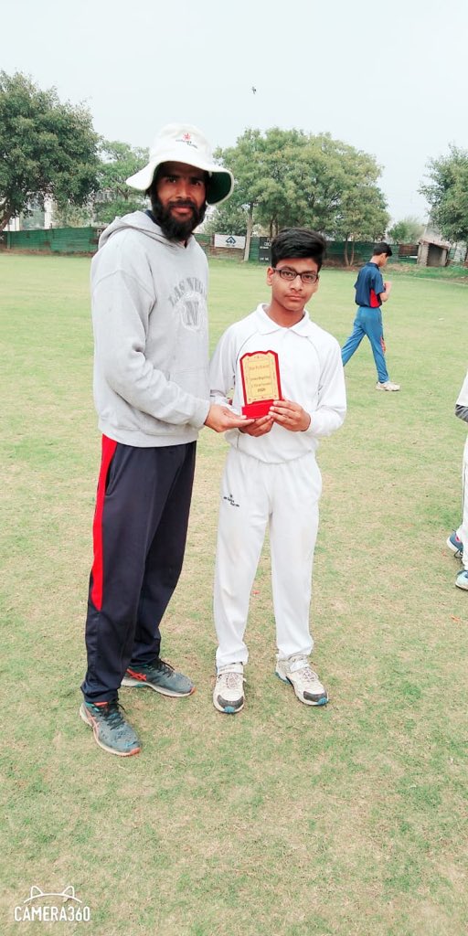 PUSHCricket's tweet photo. Akshat Parashar of Push A1 bagged the "Player-of-the-Match" award for taking a five-fer (5/31) in the first half.

Harsh and Abeer Nagpal - best batsman
Ayan Khandelwal - best bowler

Full scorecard: https://t.co/Z6dsOFfPxZ https://t.co/2ZwgY1iCLx