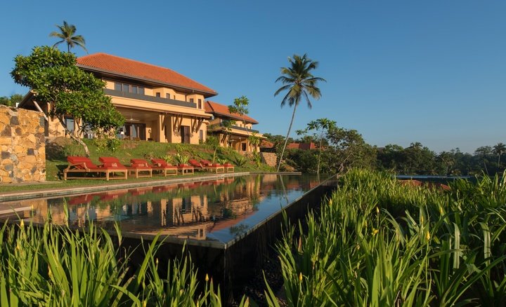 Tripavi1's tweet photo. Cape Weligama has become the most celebrated resort along this fabled island's palm-fringed shores, having 39 private retreats 
#weligama #capeweligama #retreats #beachretreats #beachvacation #privateaccomodation #downthesouth #cape #picturesque #tourstosrilanka #uncommonlanka https://t.co/TdRAukQ8jO