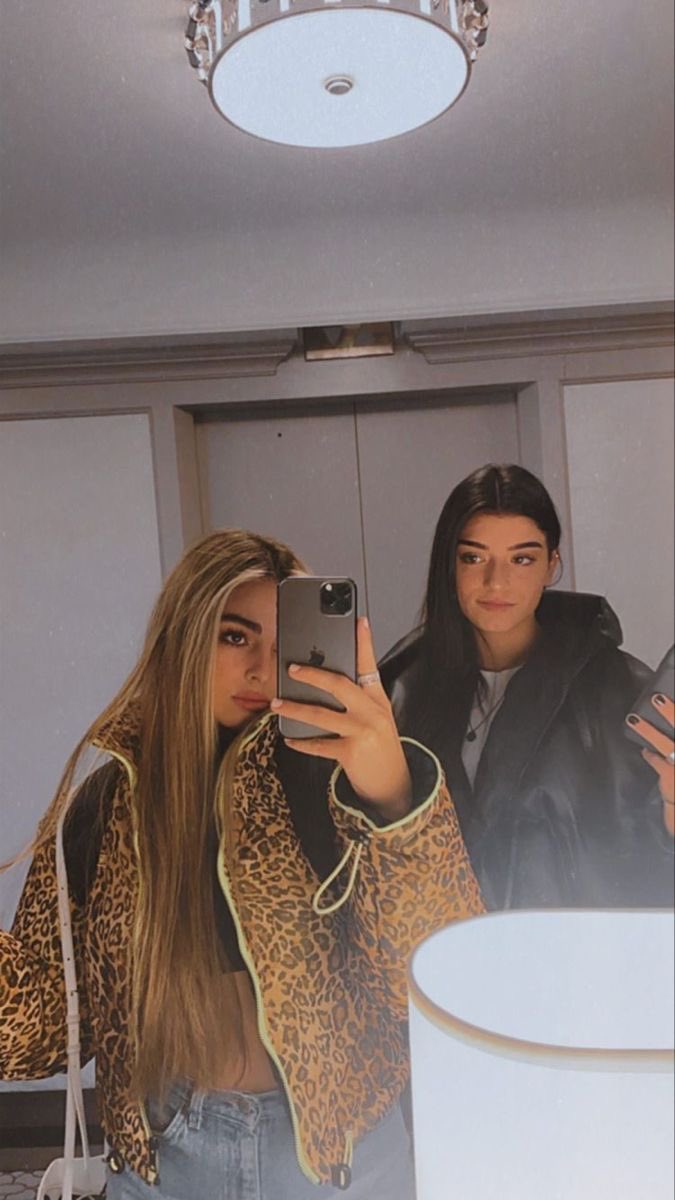 lottieleelover's tweet image. addison rae trending #1 in US we love to see it