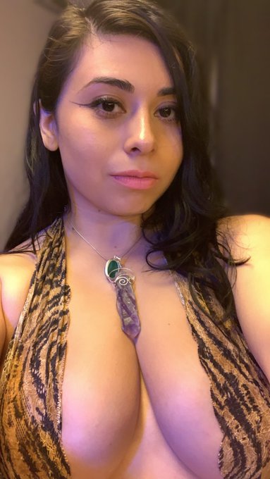 #DollyWaveFrequency 🛸💎🧲🚪💃🏻🚪🛸 https://t.co/jlsuEI9yq3<a href="/tag/dollywavefrequency"class="tags">#DollyWaveFrequency</a>