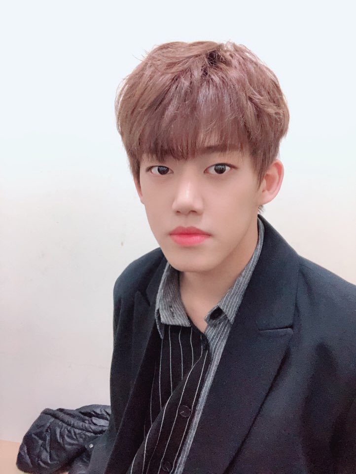 official__IZ's tweet photo. [#아이즈] #HAPPY_WHITE_DAY 🍭
⠀
✨ 준영 ��카 4컷📸
⠀
#IZ #BANDIZ #밴드아이즈 #THE_IZ #더아이즈 #TheDay #더데이 #지후 #JIHOO #우수 #WOOSU #현준 #HYUNJUN #준영 #JUNYOUNG https://t.co/5jSw3rpR1p