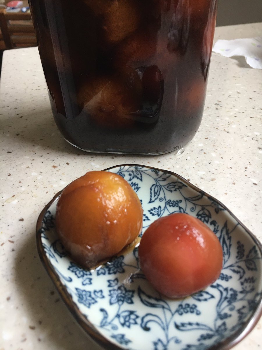 방울토마토 절임, 이번에는 망했음. 생각없이 흑설탕을 썼더니 ㅠㅠ