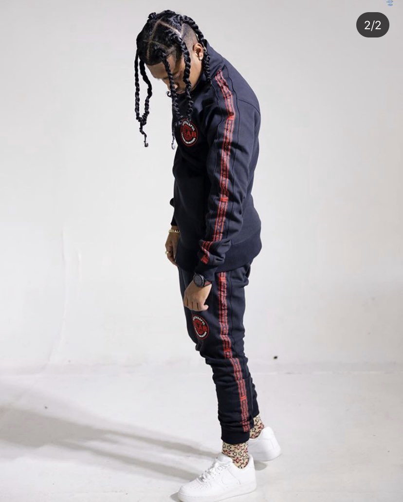 _301yung's tweet photo. Aye Flock , my guys at @slablifeent got some cool ass sweatsuits . They next up in the DMV no cap 💯 #RIPJayC https://t.co/5I8fEaKHK5