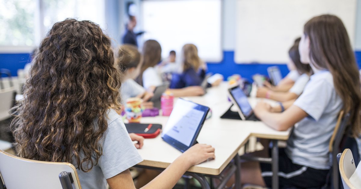 There are a variety of barriers that prevent education from achieving its full potentials, such as money & accessibility. Would #AI be able to solve these problems?

Through #AItutors & #SmartContent, AI can deliver #PersonalisedEducation. 

Learn more > bit.ly/2wzmm5z