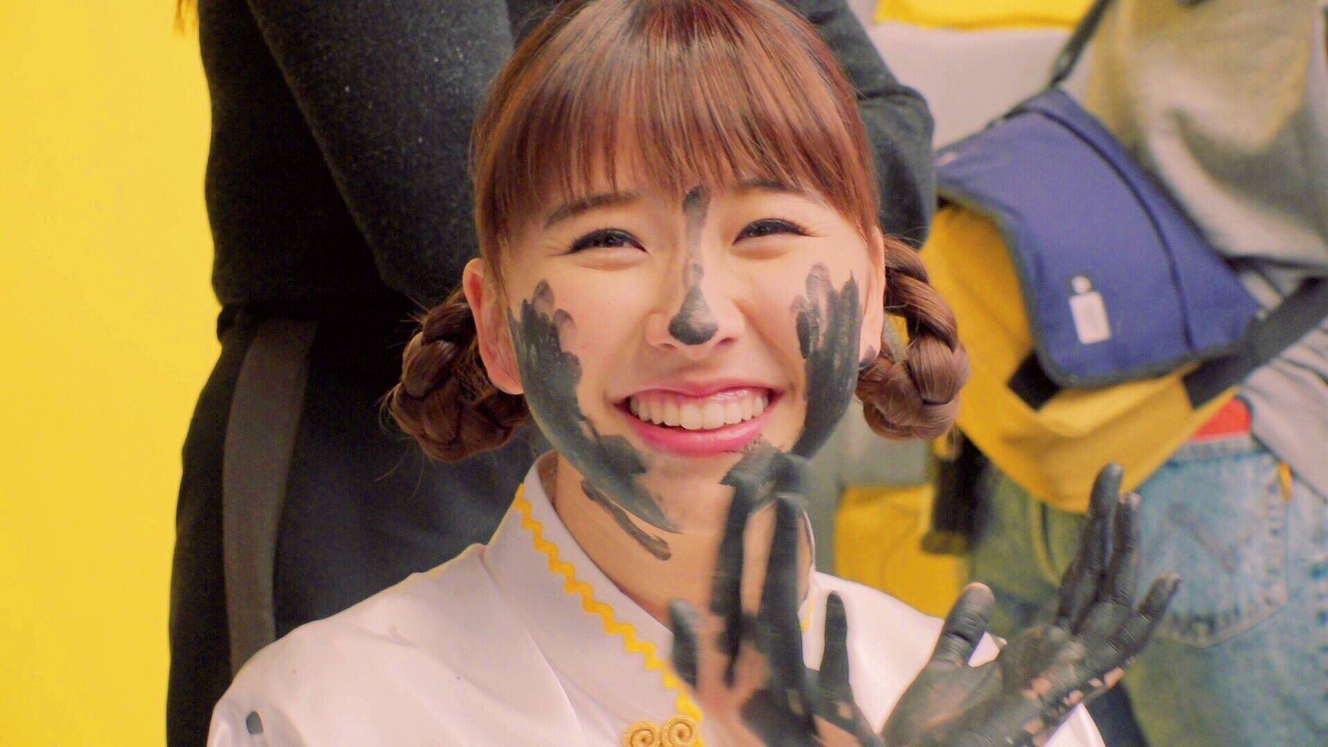 Canna ツイートし直し 長い髪を縛って頭の形と首の長さが分かる髪型が好きなんだ 金髪ポニテ 前髪ぱっつんきっちりポニテ 編み込みツイン三つ編み 笑一笑ヘア 私が選ぶ玉井詩織さんの好き