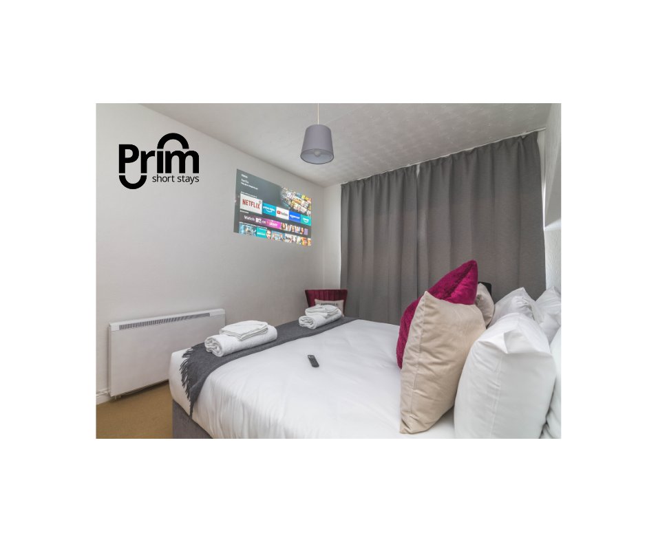 Cosy Night in?

You bring the Popcorn &amp; we`ll provide the Movie.

Our Loughborough Road apartment  comes with a mini projector. So you are all set for your very own Movie Night or Love is Blind catch up with this Mini Cinema
.
.
.
.
.
.
.
.
.
.
#takemehome #servicedaccommodation